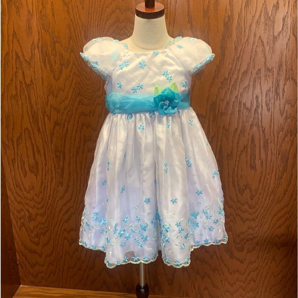 Jona Michelle Girls White Blue Embroidered Dress Satin Floral Size 5